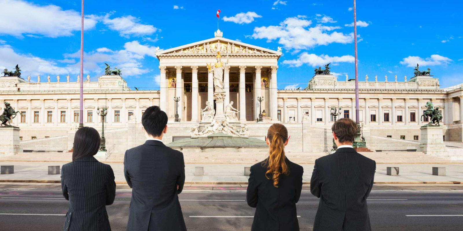 Titelbild: „PaMis“: wenig bekannte, aber elementare Stützen im Parlament