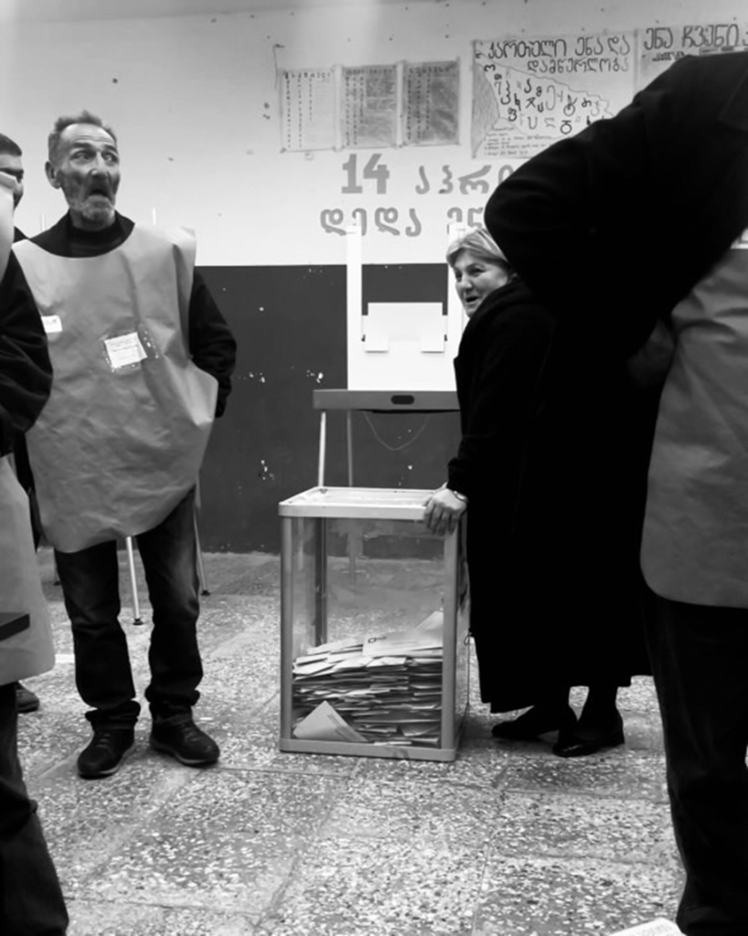 local volunteer observers for the elections in Georgia (© Gvantsa Gelovani)