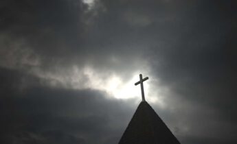 Klerikale Abgründe: Sexueller Missbrauch in der Kirche